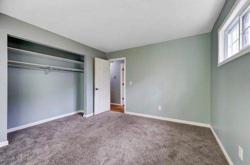 1462 Blueorchard Dr, Cincinnati OH  45230-2322 exterior