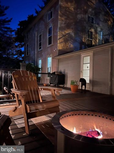 127 Bellevue Ave, Langhorne PA 19047-5264 exterior