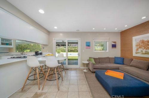 4262 Lemp Ave, North Hollywood CA  91604-2811 exterior