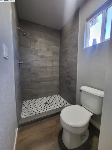 5540 Georgia Dr, North Highlands, CA 95660-4960