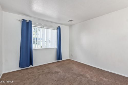 2953 Bluefield Ave, Phoenix AZ 85032-1441 exterior