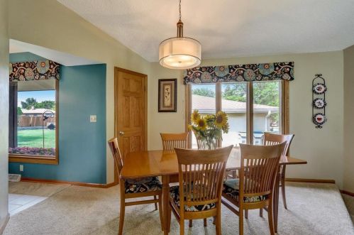 5237 20th St, Milwaukee WI 53233-2548 exterior