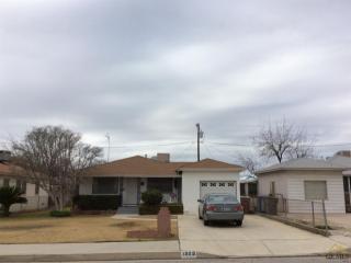 1909 Esther Dr, Bakersfield, CA 93308-1603