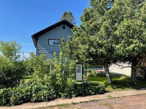 157 2nd St, Glidden, WI 54527-2218