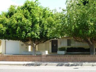 8351 Oak St, Scottsdale, AZ 85257-2851
