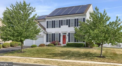 7207 Royal Oak Dr, Harrisburg PA 17112-8837 exterior