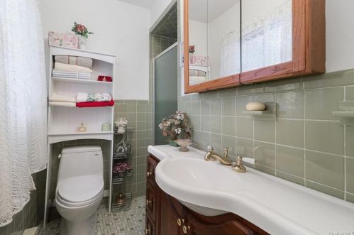 36 Nottingham Gate Rd, Rock Hill NY  12775-6505 exterior