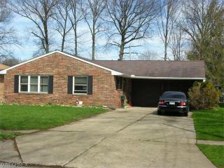 573 Augdon Dr, Elyria, OH 44035-3824