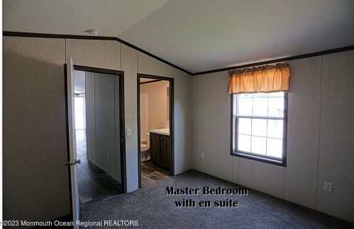 87 Herman Blvd, Hazlet NJ  07730-1547 exterior