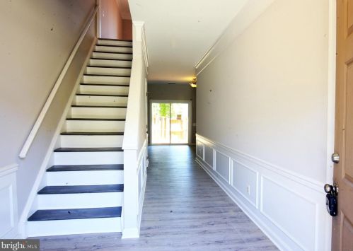 16813 Miranda Ln, Woodbridge VA  22191-5141 exterior
