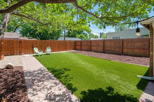 1438 Rosemary St, Denver CO 80231-4186 exterior