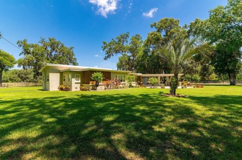 10710 Mcintosh Rd, Thonotosassa FL  33592-3945 exterior