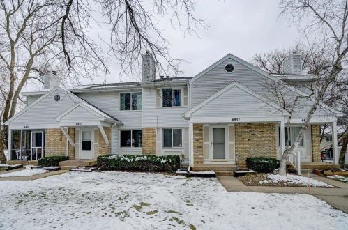6853 Park Ridge Dr, Madison, WI 53719-2221