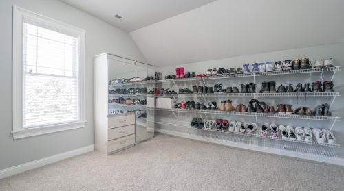 101 Muirfield Dr, Valpo IN  46385-6277 exterior