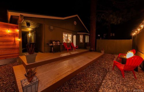 3475 Upper Truckee Rd, South Lake Tahoe CA  96150-5119 exterior