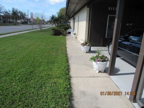 5153 Amulet Dr, New Port Richey, FL 34652-3553