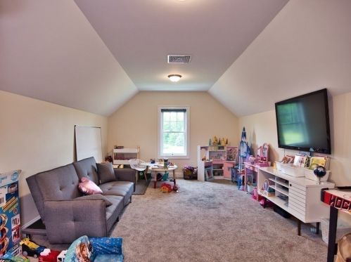 387 Jacob St, Seekonk MA  02771-1619 exterior