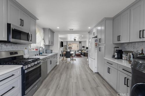 744 Carroll Ave, Glendora CA  91741-3525 exterior