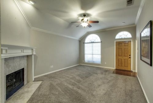 3908 Braxton Ln, Lewisville TX  75028-8801 exterior