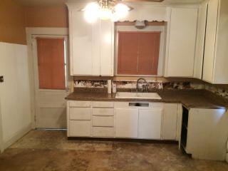14706 Washington Ave, Lakewood, WA 98498-2232