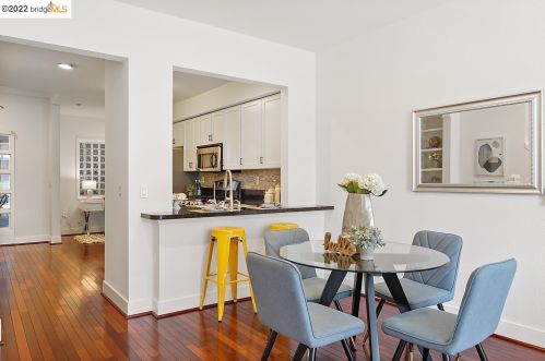 1591 Brunswig Ln, Oakland, CA 94608-2406