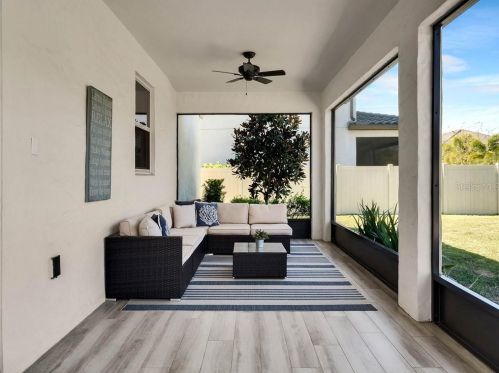 8148 Chilton Dr, Orlando FL 32836 exterior