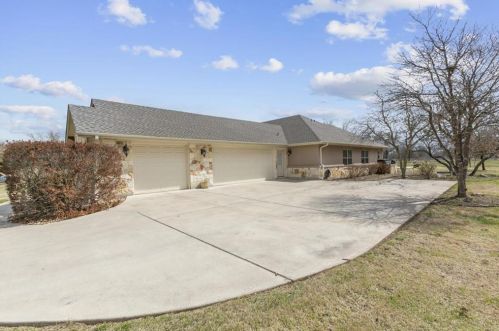 237 Independence Dr, Georgetown, TX 78633-5369
