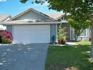 2060 Chicory Dr, Oakley, CA 94561-3916
