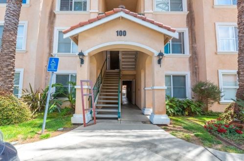 100 River Cir, Oceanside, CA 92057-3750