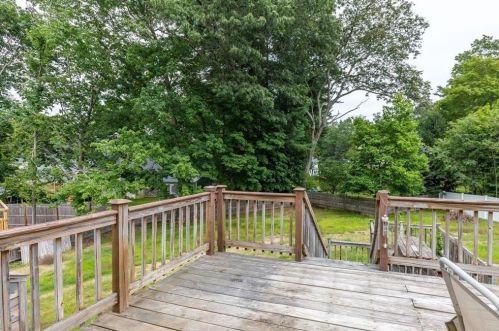 11 Colleen Cir, Billerica MA 01821-5846 exterior