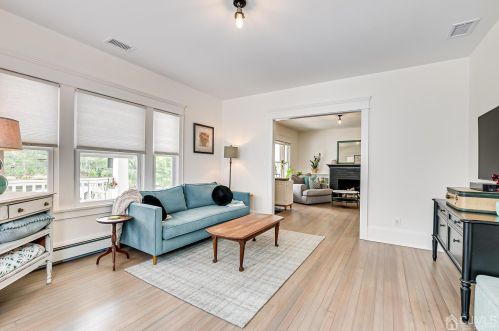 24 William St, Metuchen NJ  08840-1822 exterior