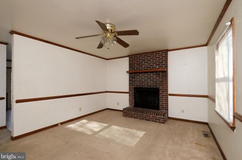 7113 Sharon Rd, Fredericksburg, VA 22407-8524