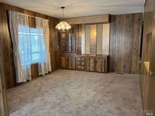 704 Sequoia St, Windsor CA  95492-9328 exterior