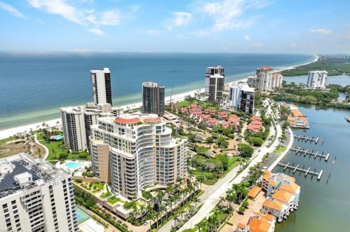 4501 Gulf Shore Blvd, Naples, FL 34103-2647