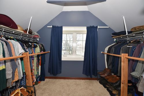 1554 72, Milwaukee WI 53214-4702 exterior