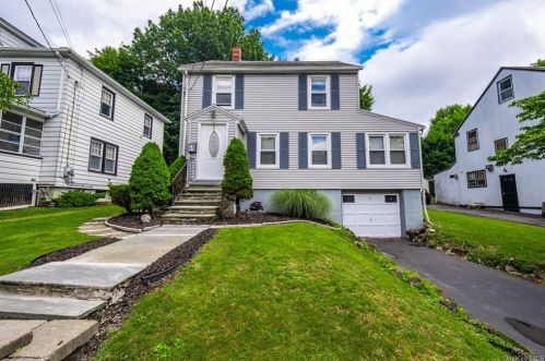6 Wilkin Ave, Middletown, NY 10940-5510