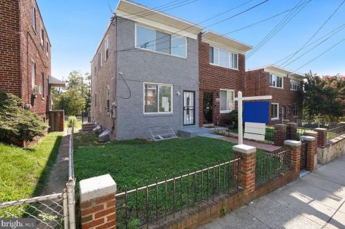 1572 41st St, Washington, DC 20020-6004
