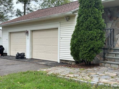 1600 Straits Tpke, Waterbury, CT 06762-1806