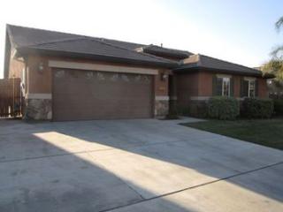 3049 Linda Vista Ct, Visalia, CA 93291-3921