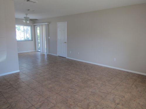 1495 Grapeland Ave, Fort Pierce, FL 34952-4949