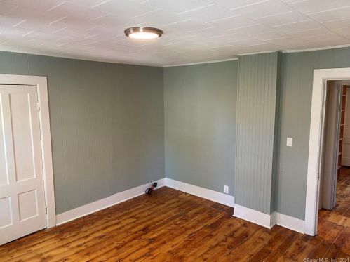 4 Bishop Ct, United States Coast Guard Ac CT  06320-5601 exterior