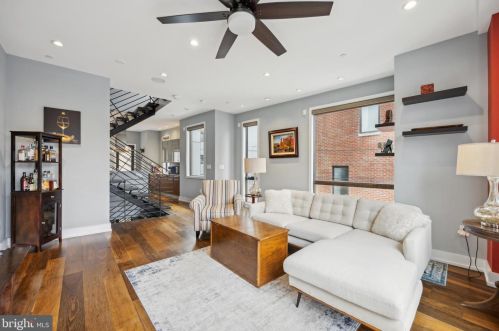 310 Fairmount Ave, Philadelphia PA  19123-2931 exterior