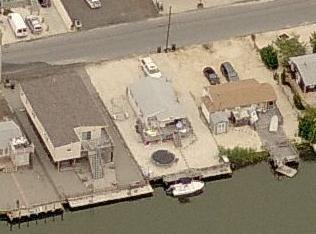 320 Kingfisher Rd, Tuckerton NJ  08087-2412 exterior