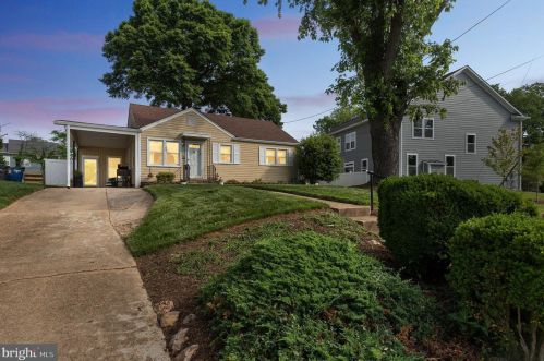 1932 Burfoot St, Falls Church, VA 22043-1347