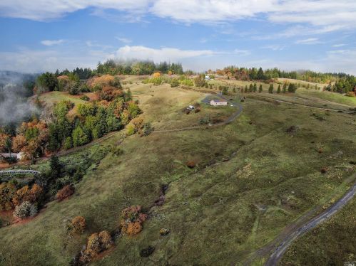 7351 Third Gate Rd, Willits CA  95490-9037 exterior