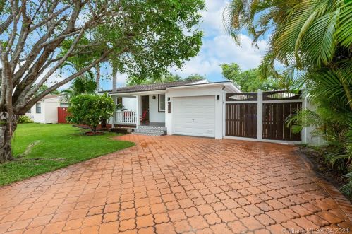 625 26th Ave, Hollywood, FL 33020-5701