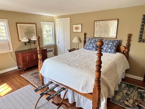 282 Joshuatown Rd, Lyme CT  06371-3035 exterior