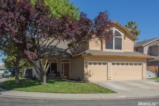 950 Arlington Cir, Woodland, CA 95695-2877