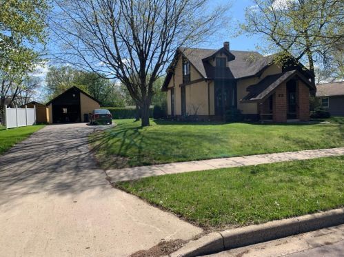 607 Fir St, Lamberton, MN 56152-1034