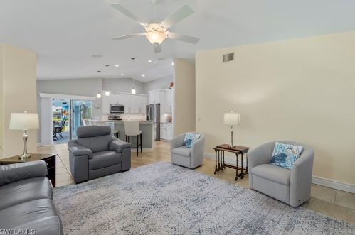 23463 Olde Meadowbrook Cir, Bonita Springs FL 34134-9132 exterior